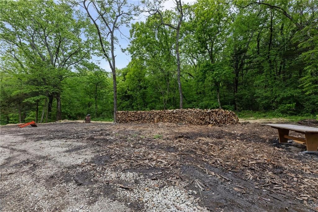 1152 N 1100 Road — photo 63