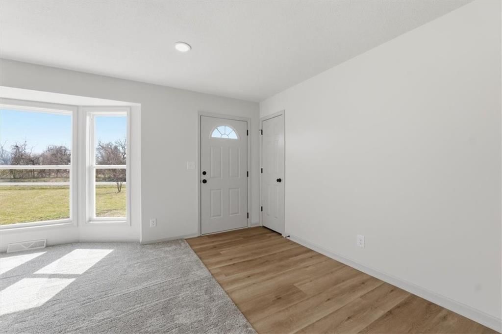 20606 E 220th Street — photo 9