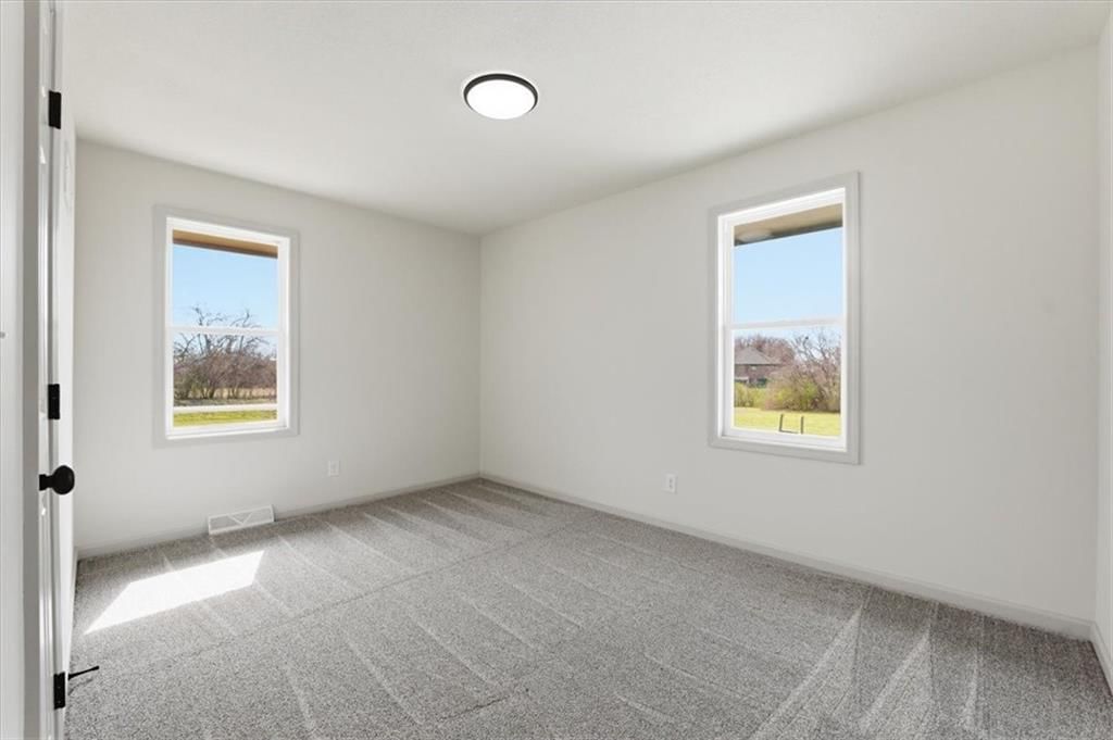 20606 E 220th Street — photo 24