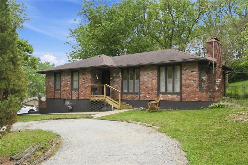 2905 Linden Road — photo 4