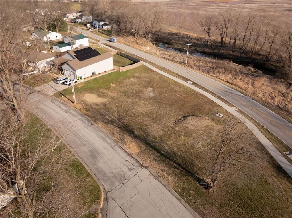 000 E Meadow Street, Smithville, MO