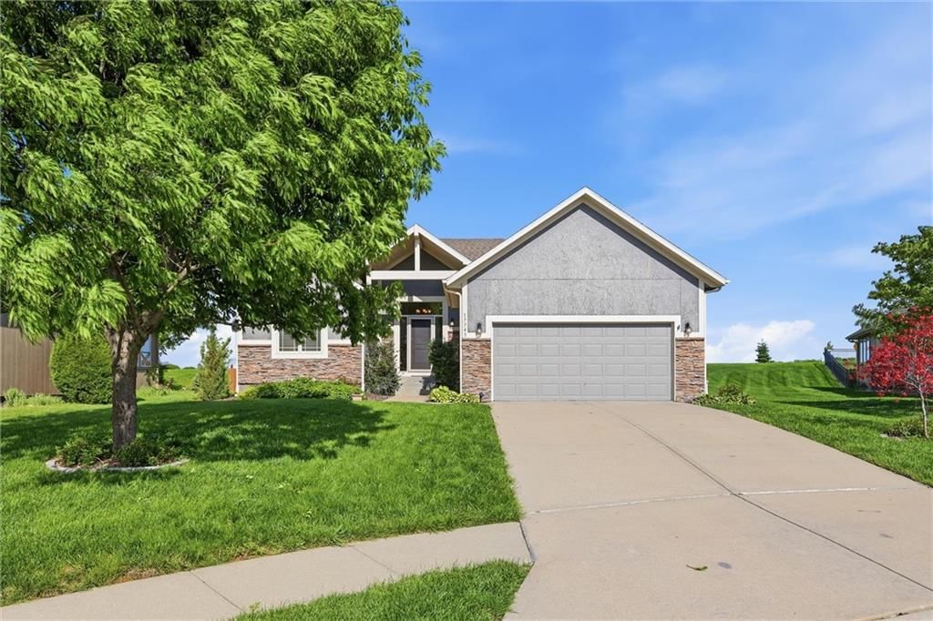 17743 S LAVERTY Street — photo 2