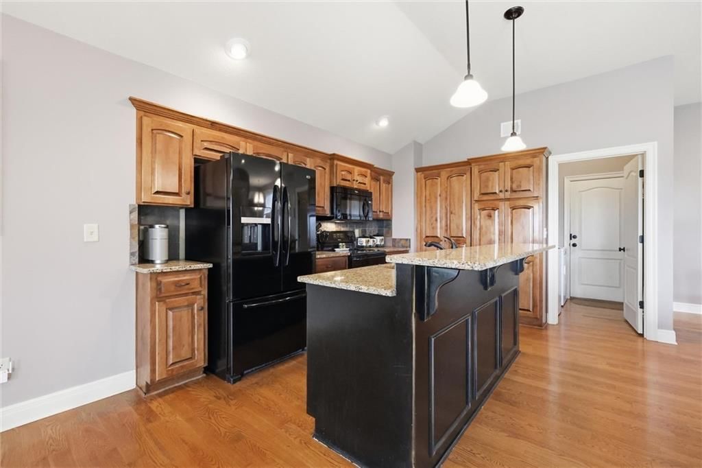 17743 S LAVERTY Street — photo 11