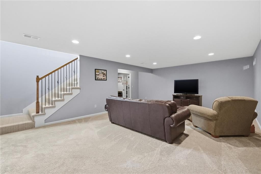 17743 S LAVERTY Street — photo 33