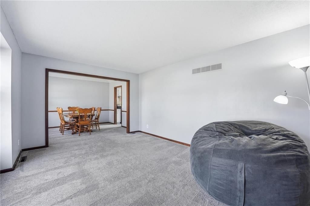 10401 W 93rd Terrace — photo 3