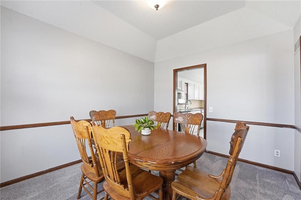 10401 W 93rd Terrace — photo 7
