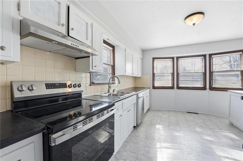 10401 W 93rd Terrace — photo 9