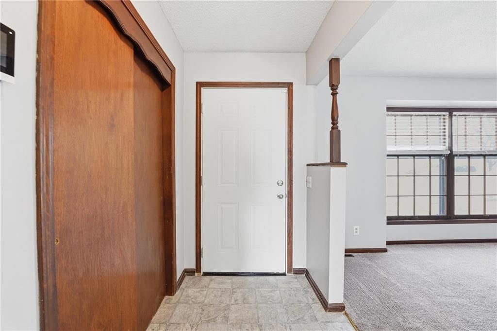 10401 W 93rd Terrace — photo 18