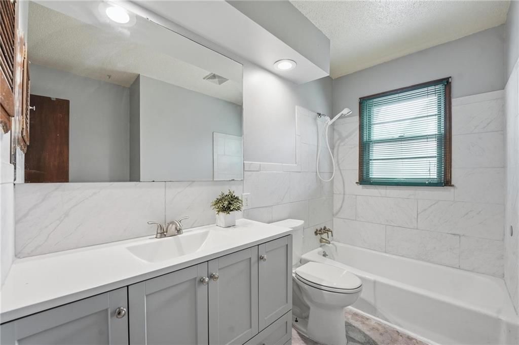 10401 W 93rd Terrace — photo 25