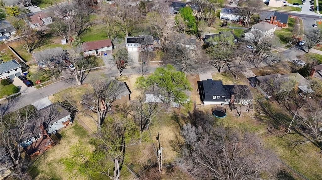 10401 W 93rd Terrace — photo 40