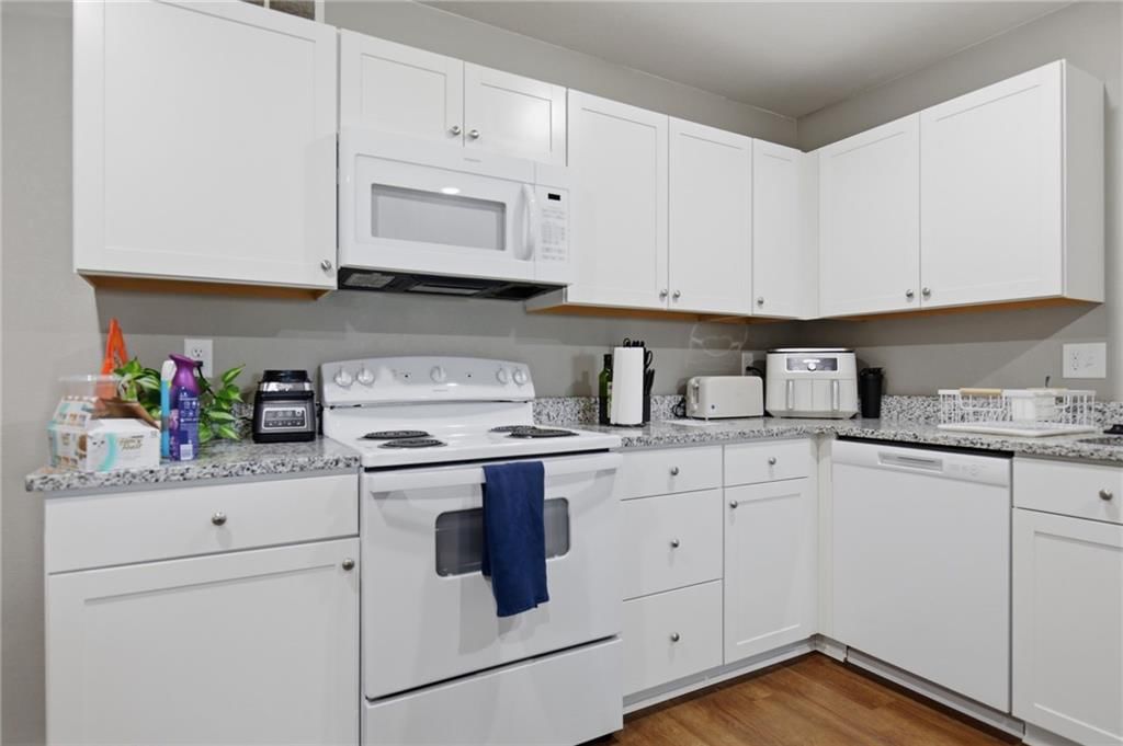 133 N Water Street — photo 8