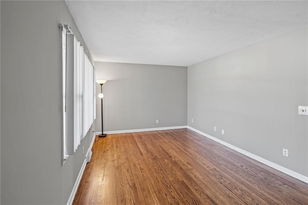 7321 Sloan Avenue — photo 14