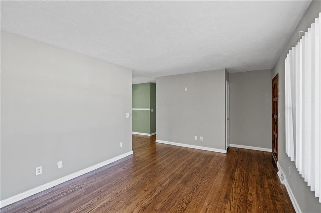 7321 Sloan Avenue — photo 15