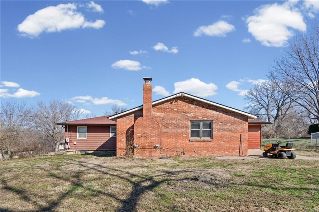 7321 Sloan Avenue — photo 31