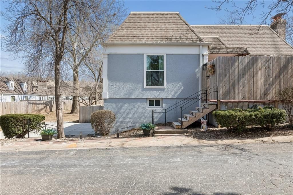 8741 Riggs Circle — photo 35