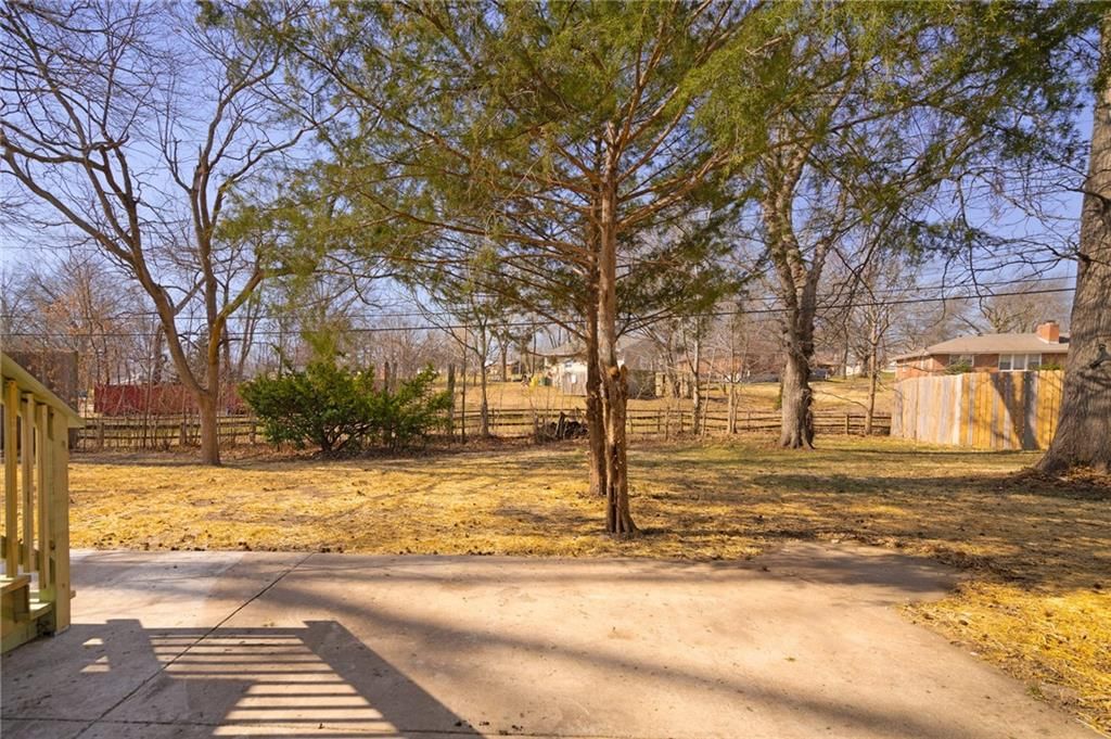 5406 Lucille Lane — photo 39
