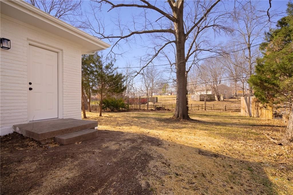 5406 Lucille Lane — photo 43