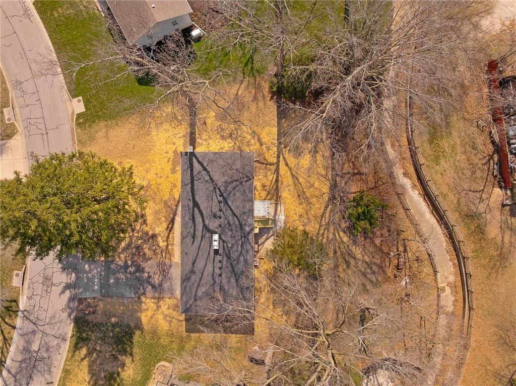 5406 Lucille Lane — photo 49