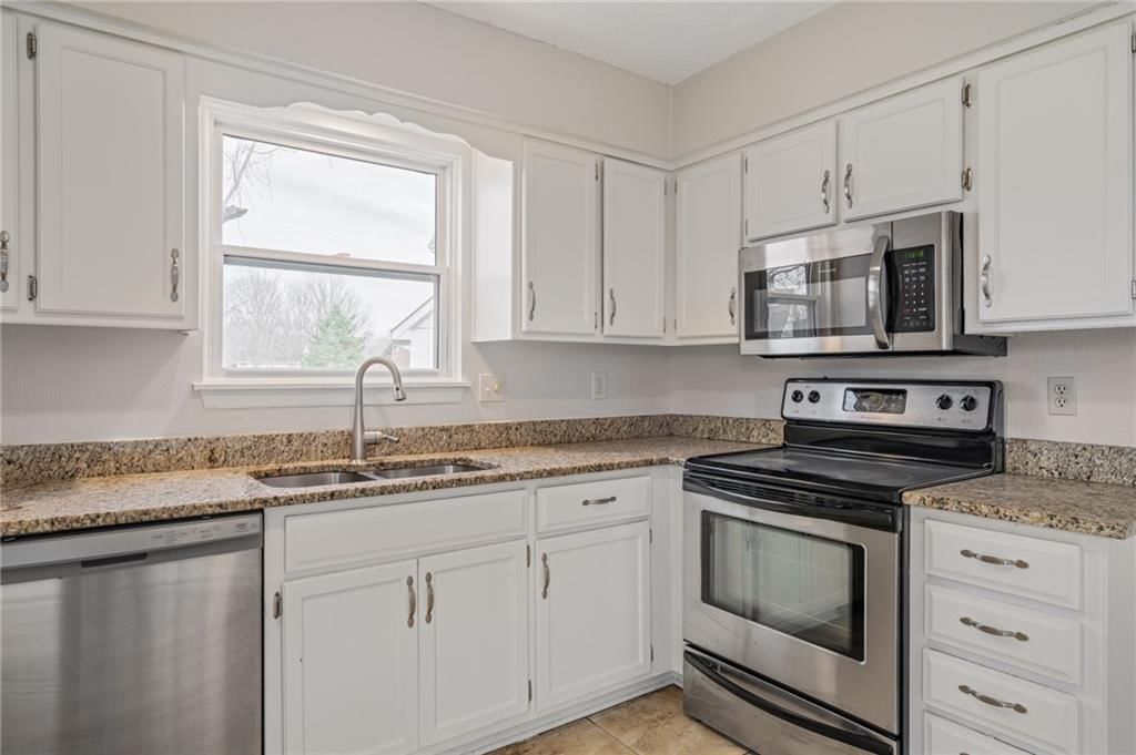 9526 W 78th Street — photo 13