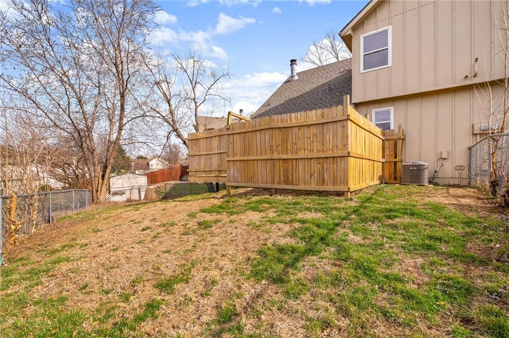 9526 W 78th Street — photo 29