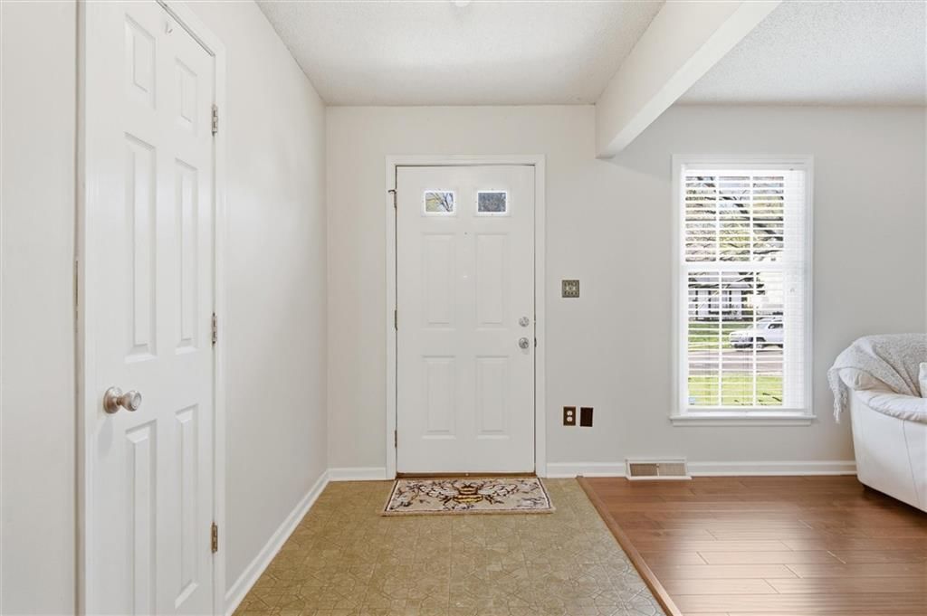 9120 W 91st Terrace — photo 8
