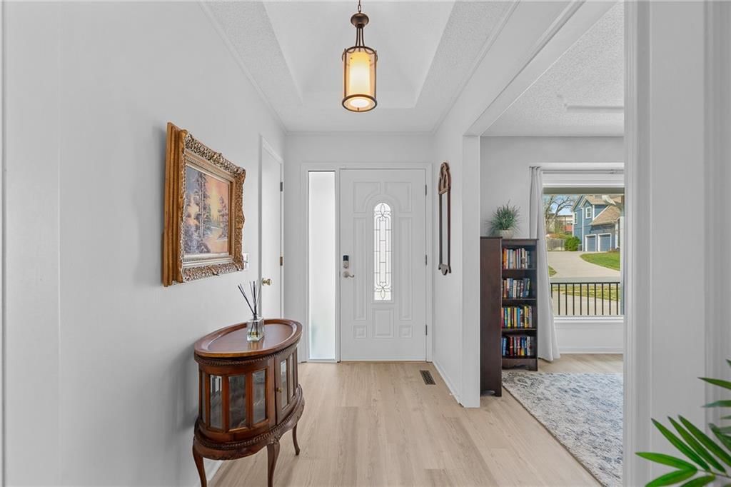 7623 Slater Street — photo 6