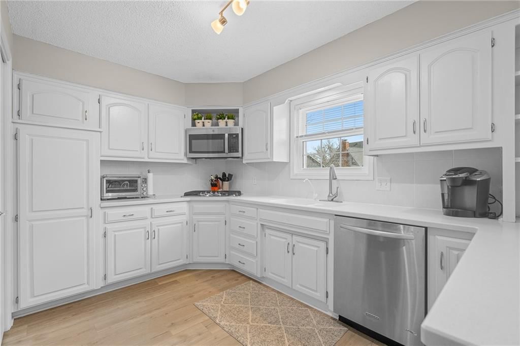 7623 Slater Street — photo 17