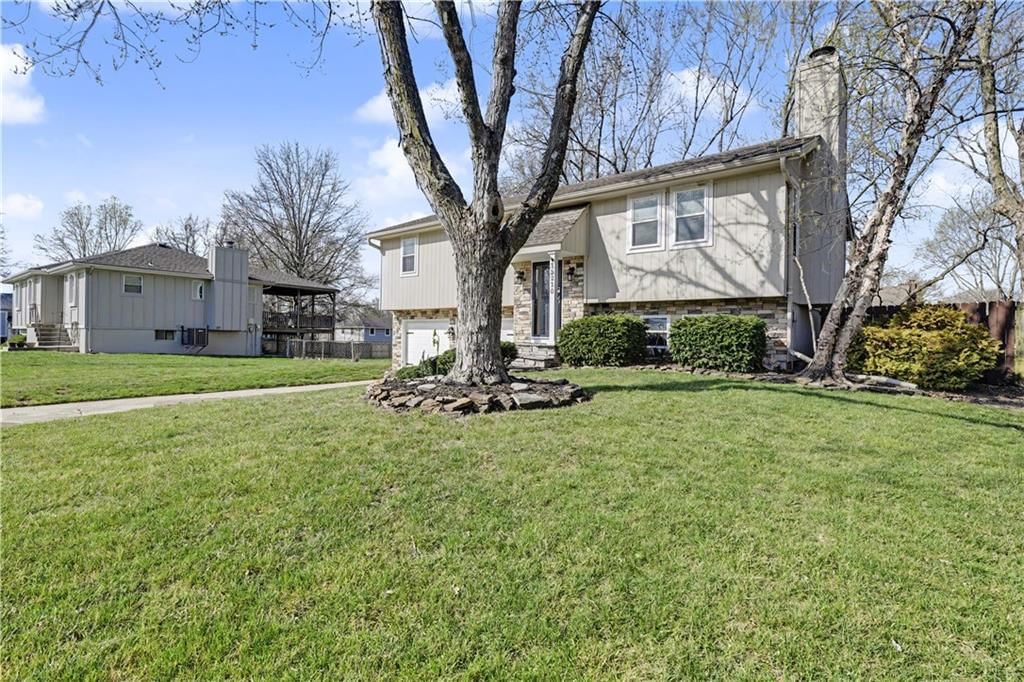 15210 Navaho Drive — photo 2