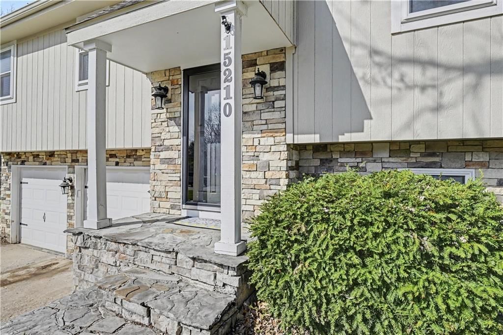 15210 Navaho Drive — photo 3