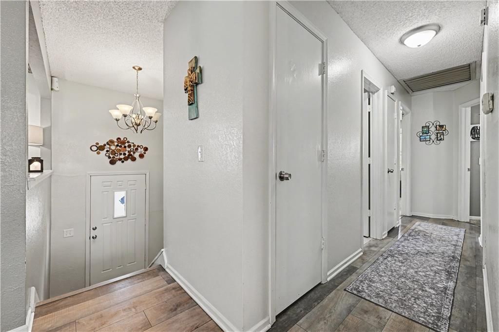 15210 Navaho Drive — photo 13