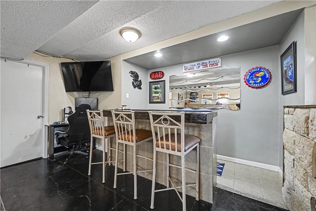 15210 Navaho Drive — photo 25