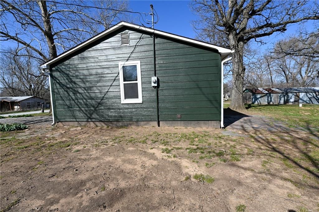1875 E 166 Road — photo 6