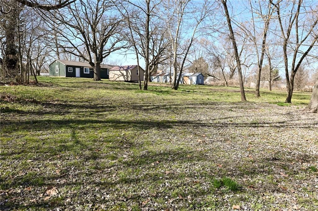 1875 E 166 Road — photo 9