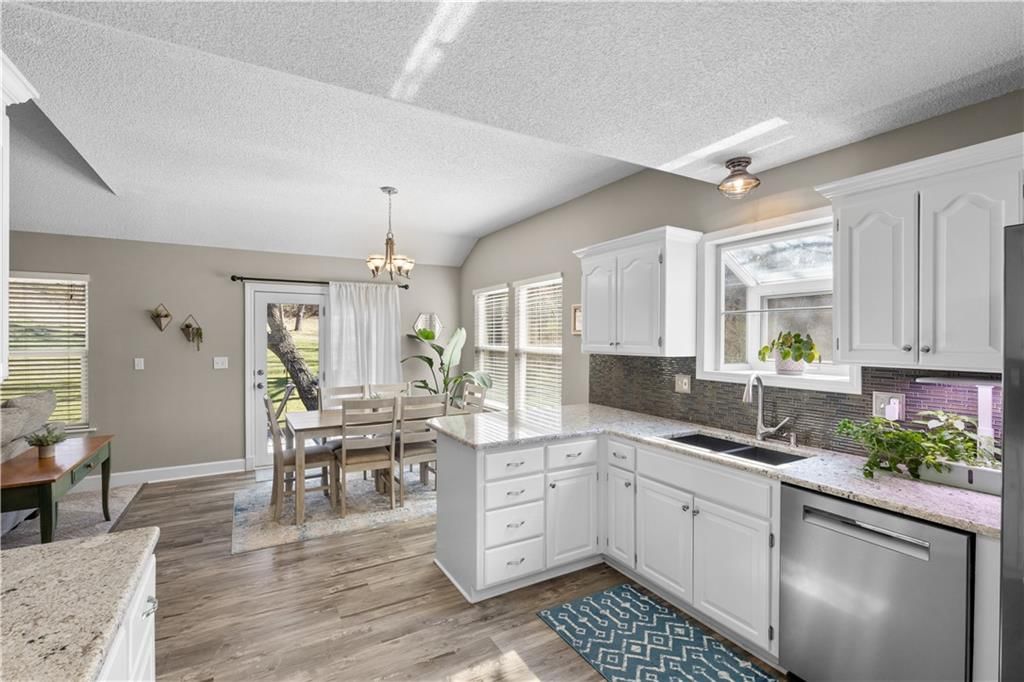 519 Kindred Drive — photo 7