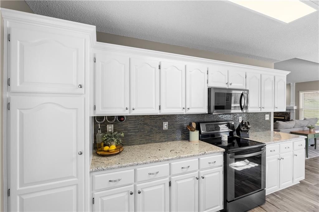 519 Kindred Drive — photo 10