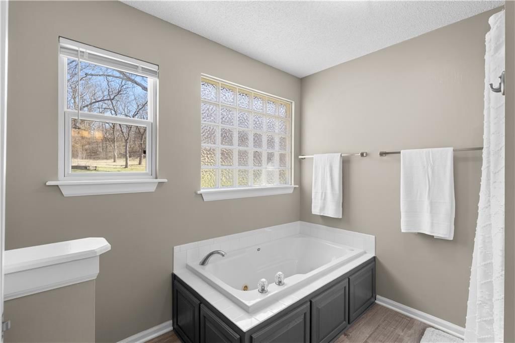 519 Kindred Drive — photo 15