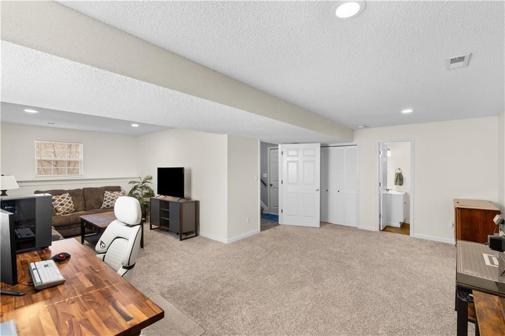 519 Kindred Drive — photo 21