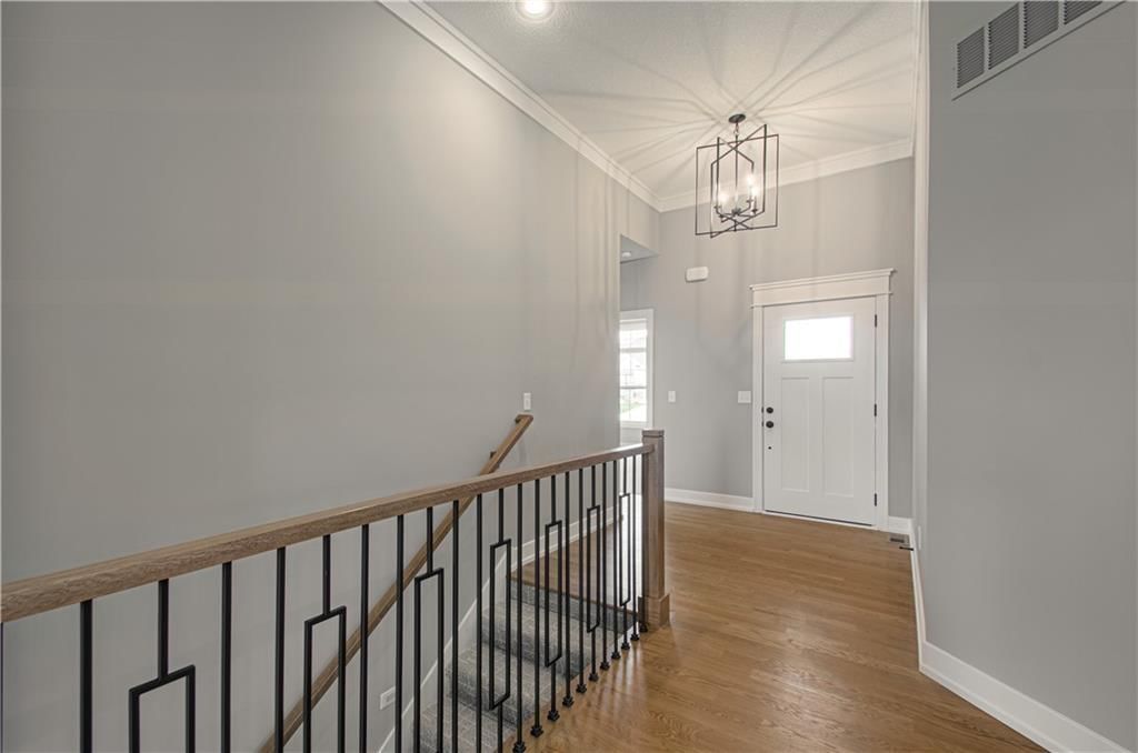 2316 Larkspur Lane — photo 2