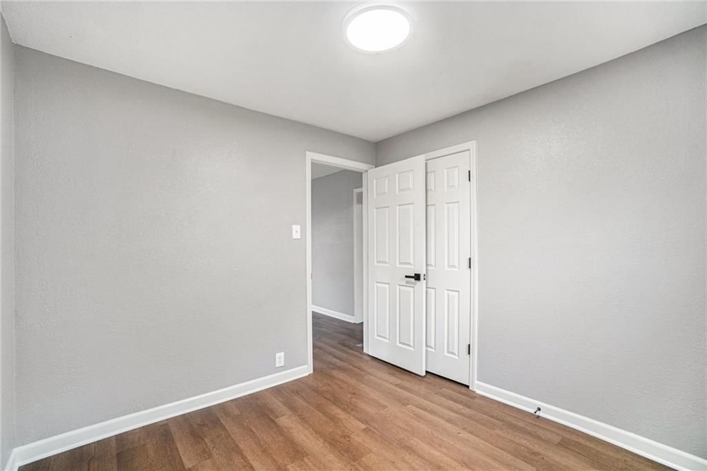 9034 Grand Avenue — photo 11