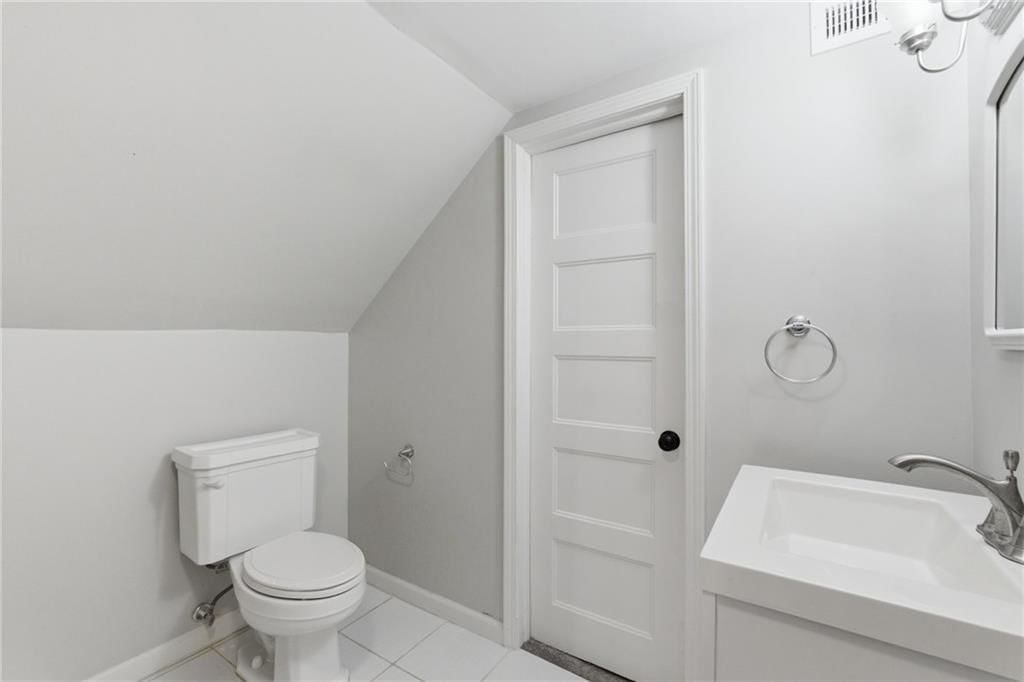 1618 E 75th Terrace — photo 22