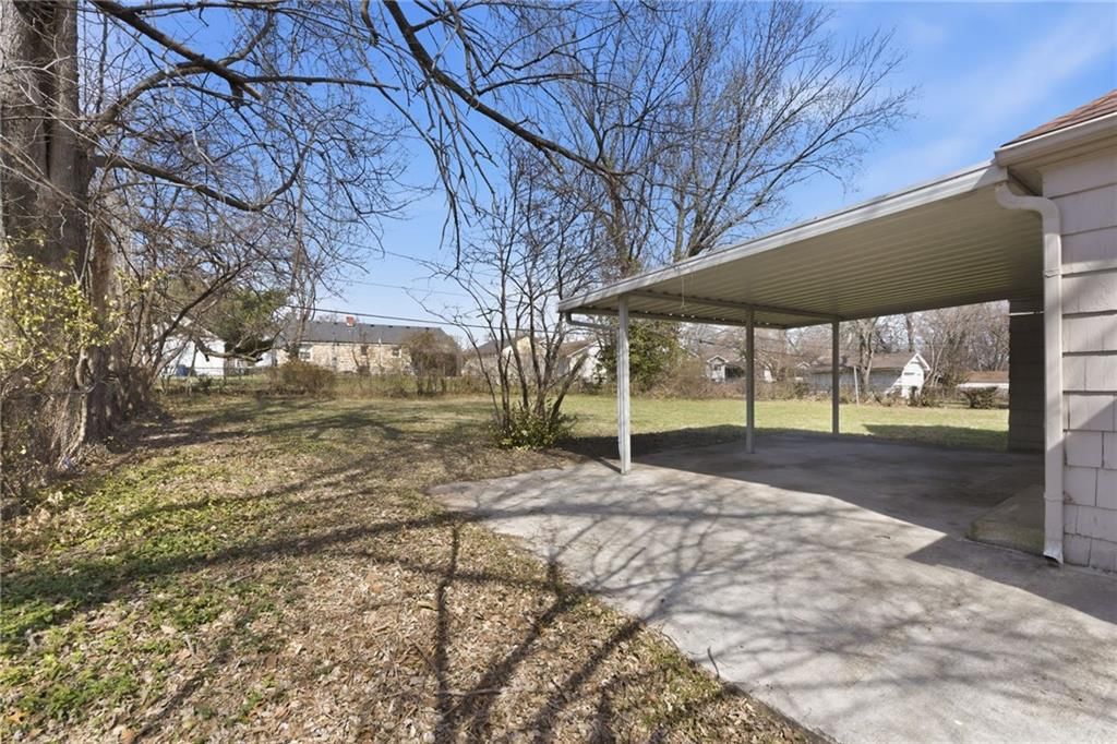 1618 E 75th Terrace — photo 23