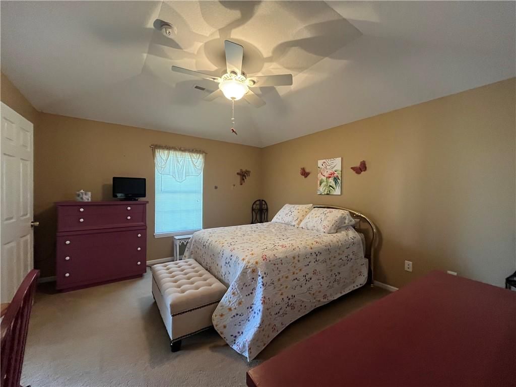 1905 Cedar Street — photo 16