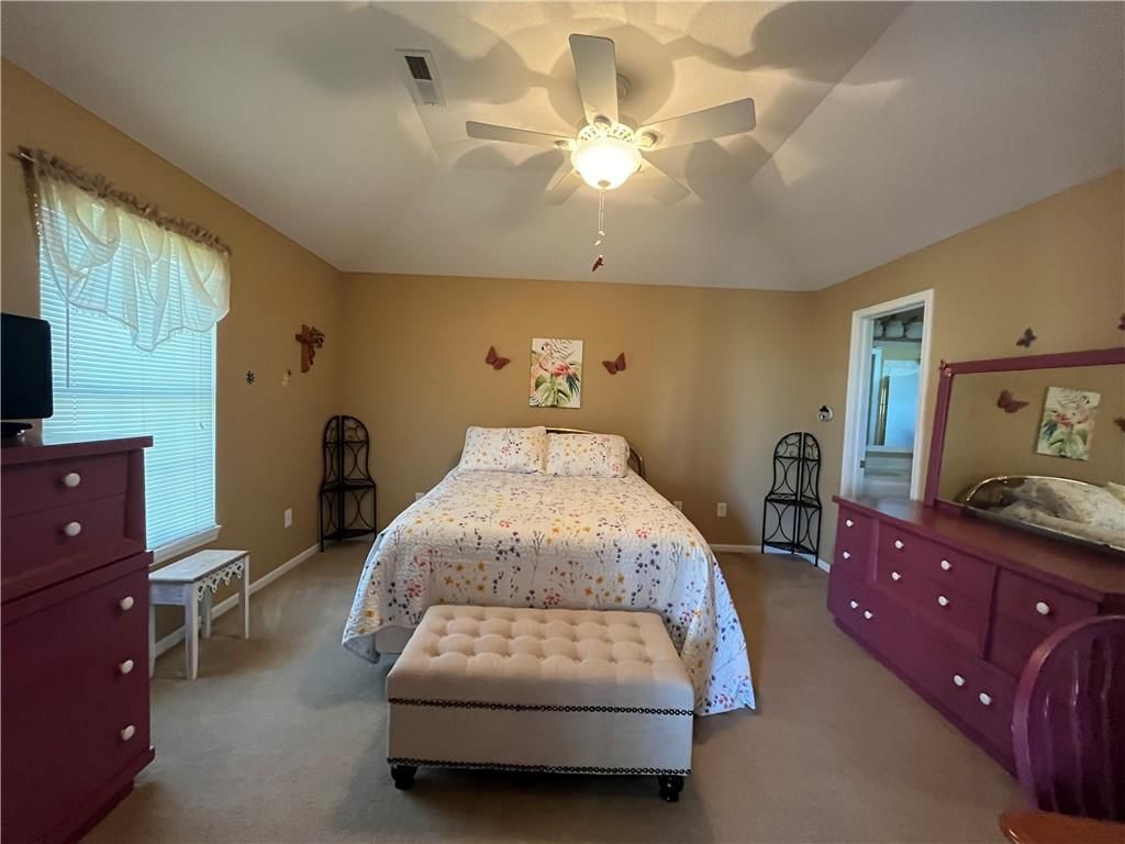 1905 Cedar Street — photo 17
