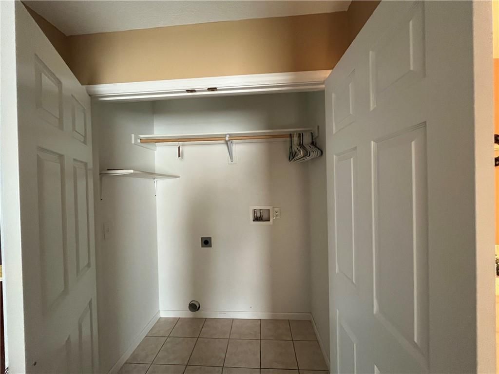 1905 Cedar Street — photo 31