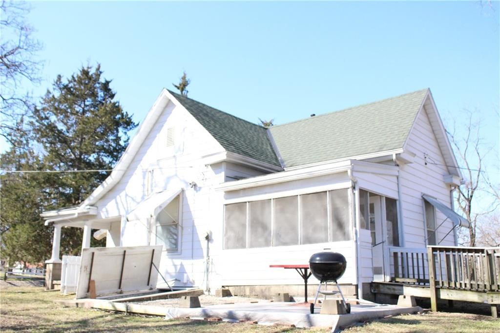 8210 Leavenworth Road — photo 6