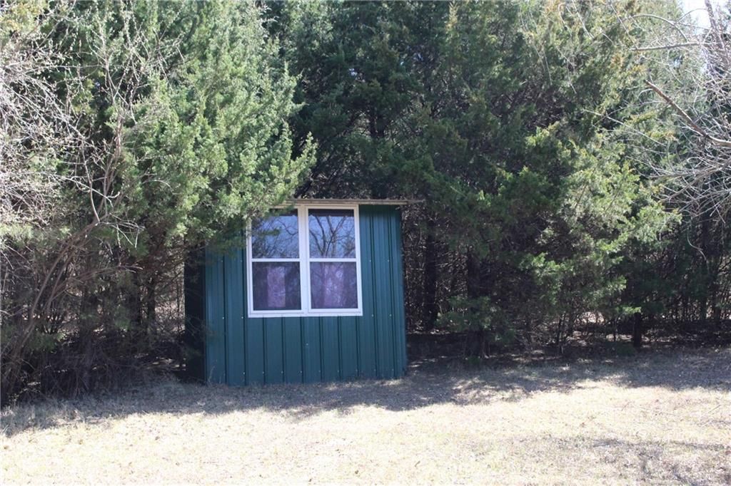 8210 Leavenworth Road — photo 33