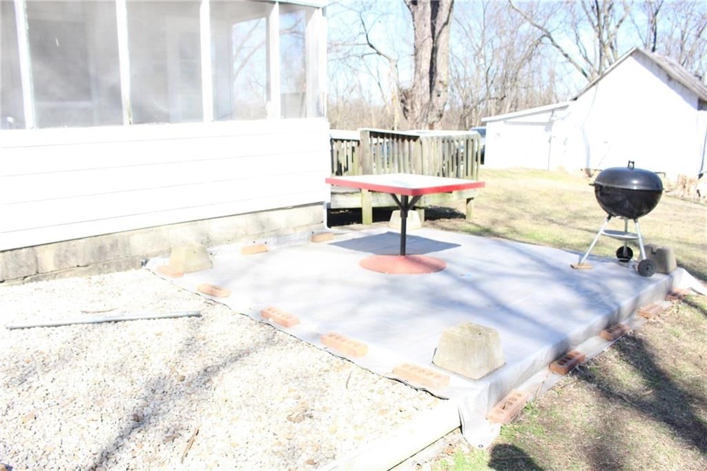 8210 Leavenworth Road — photo 49