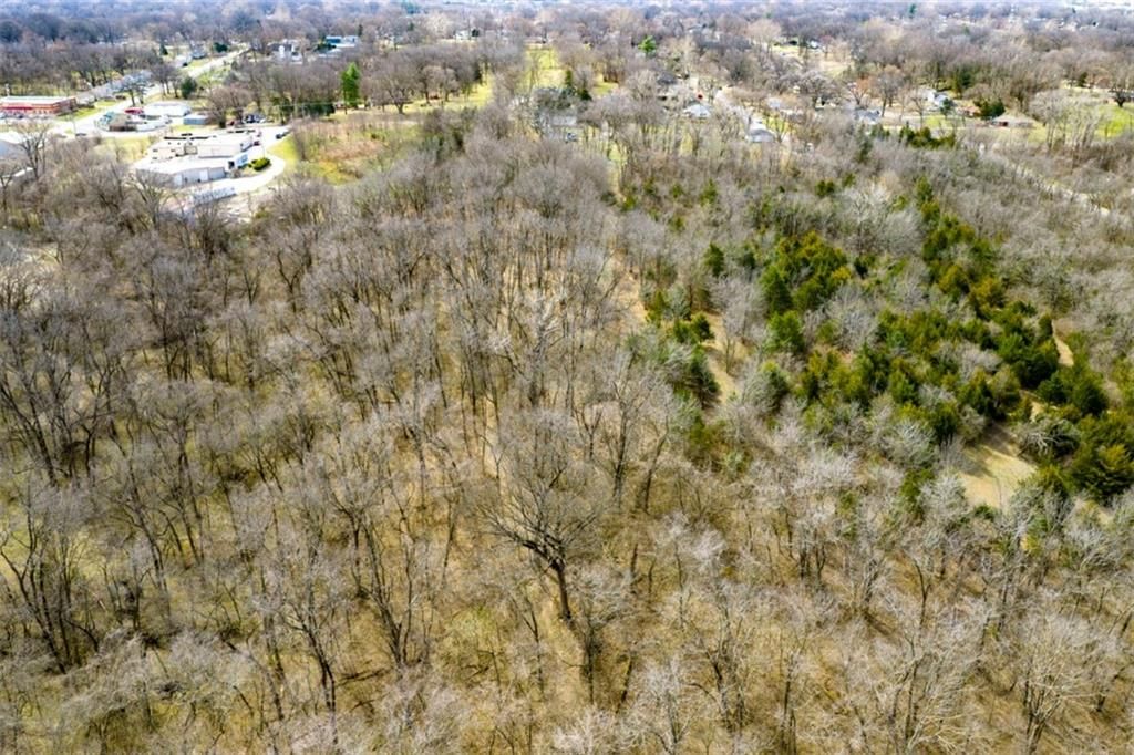 8210 Leavenworth Road — photo 97
