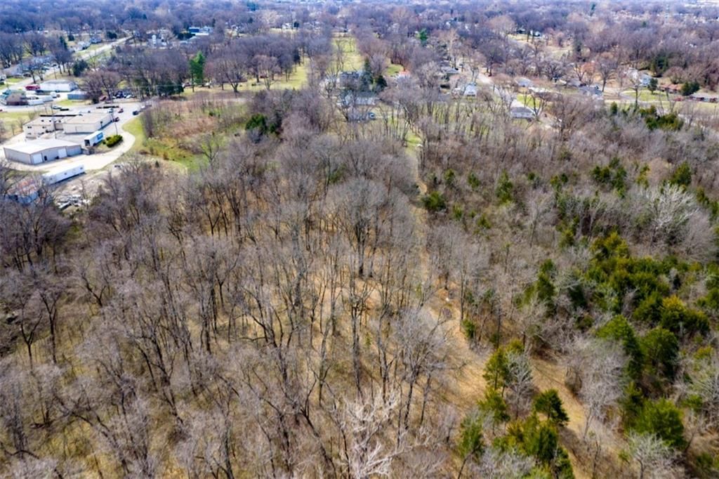 8210 Leavenworth Road — photo 98
