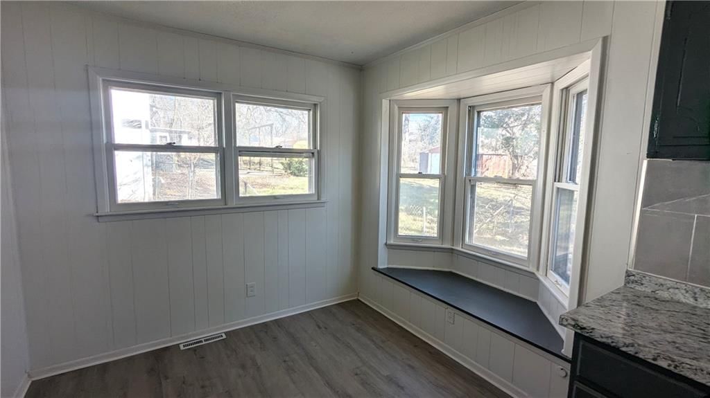 11705 Belmont Avenue — photo 18